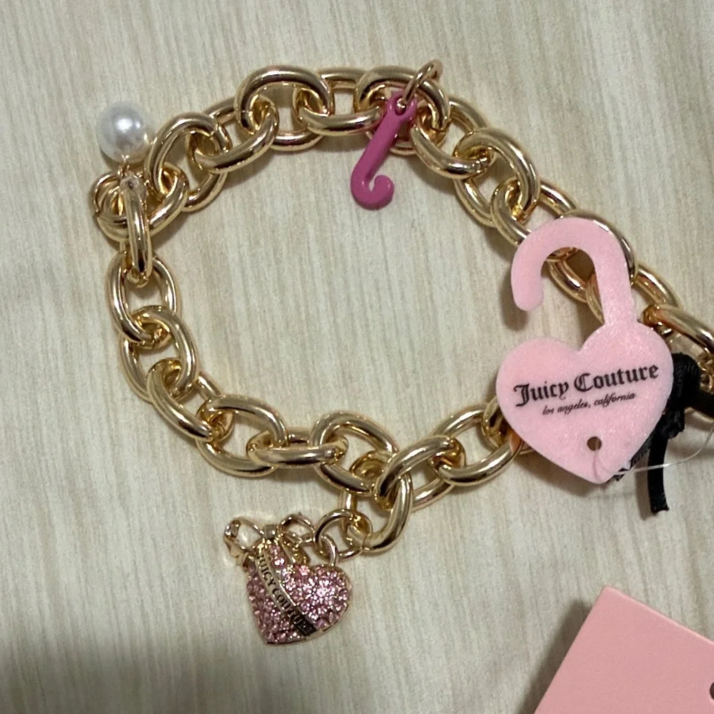 Juicy Couture Top Notch Double Sided Trifold Wallet - Picture 10 of 11